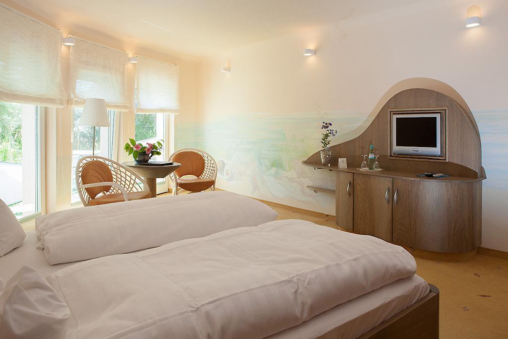 Hotel Zum Strandlaufer Ahrenshoop Rum bild