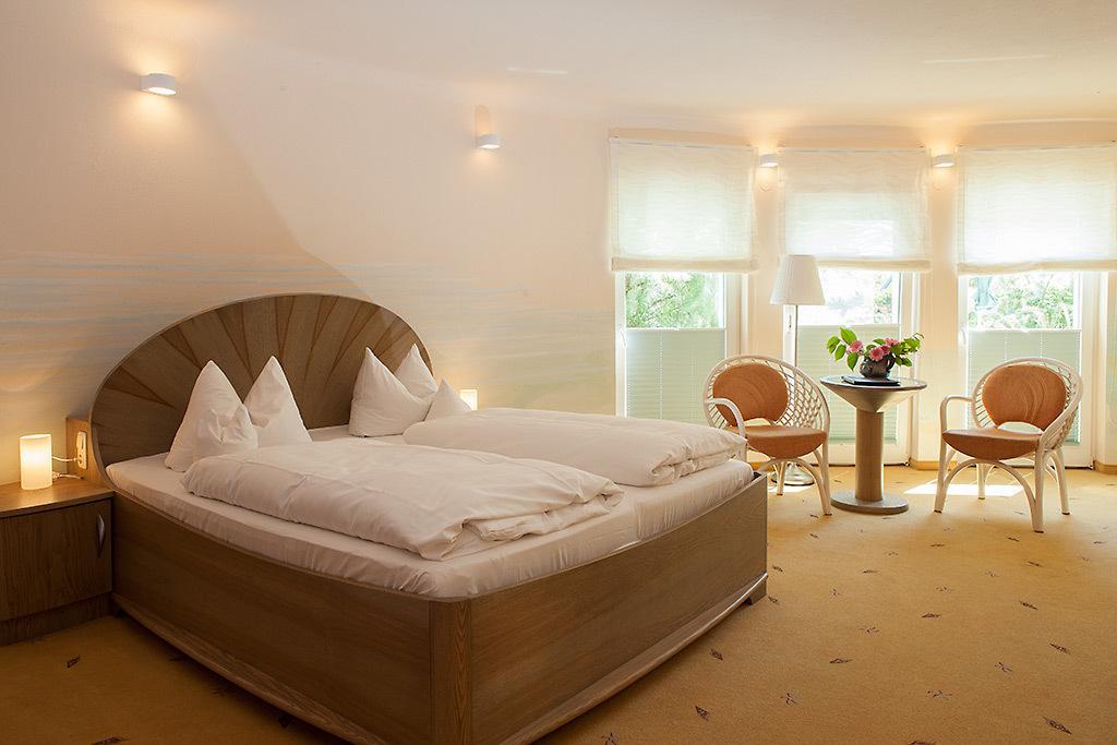 Hotel Zum Strandlaufer Ahrenshoop Rum bild