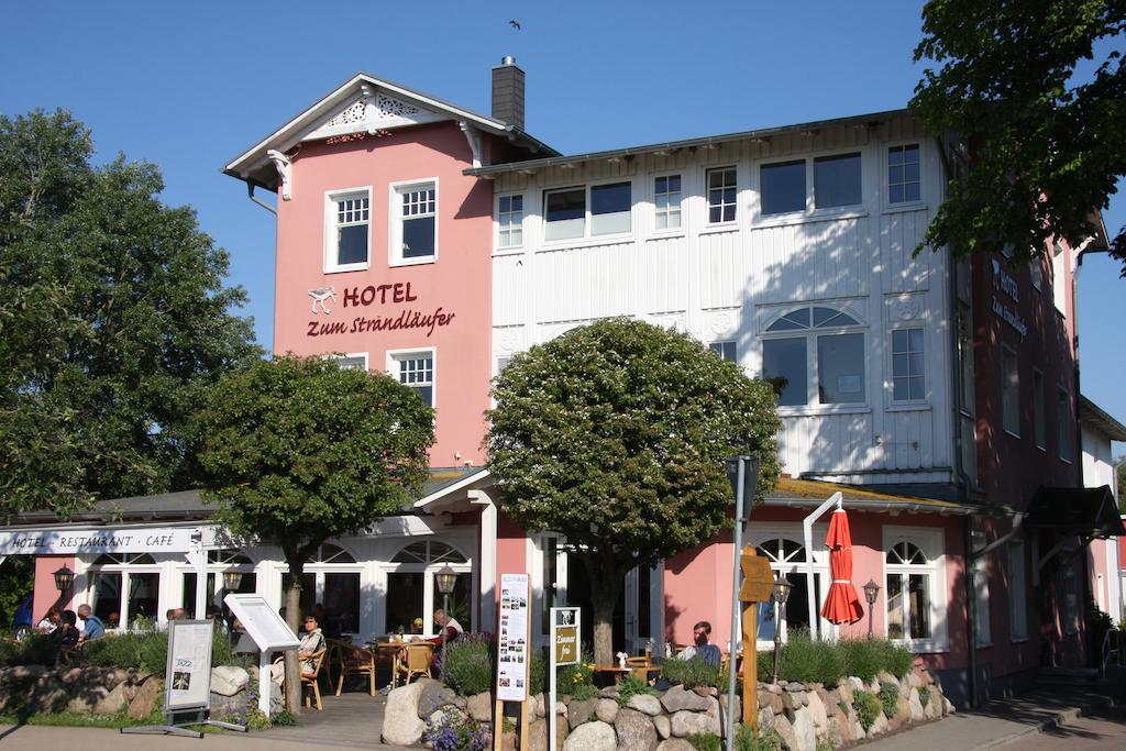 Hotel Zum Strandlaufer Ahrenshoop Exteriör bild